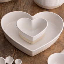 Load image into Gallery viewer, Rustic Charm Set of 2 Heart Baking Dishes