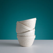 Load image into Gallery viewer, Mason Cash In the Forest Set of 4 Cream S36 All Purpose Bowls
