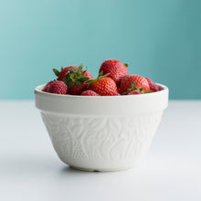 Load image into Gallery viewer, Mason Cash In the Forest Set of 4 Cream S36 All Purpose Bowls
