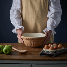 Load image into Gallery viewer, Mason Cash In the Forest Set of 3 Mixing Bowls

