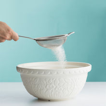 Load image into Gallery viewer, Mason Cash In the Forest Set of 3 Mixing Bowls
