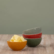 Load image into Gallery viewer, Mason Cash In the Forest Set of 8 Food Prep Bowls
