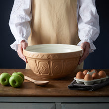 Load image into Gallery viewer, Mason Cash S6 Cane Mixing Bowl

