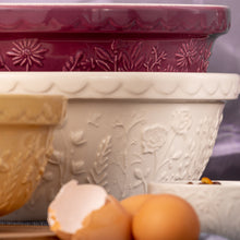 Load image into Gallery viewer, Mason Cash Roses, Cream Size 12 Mixing Bowl
